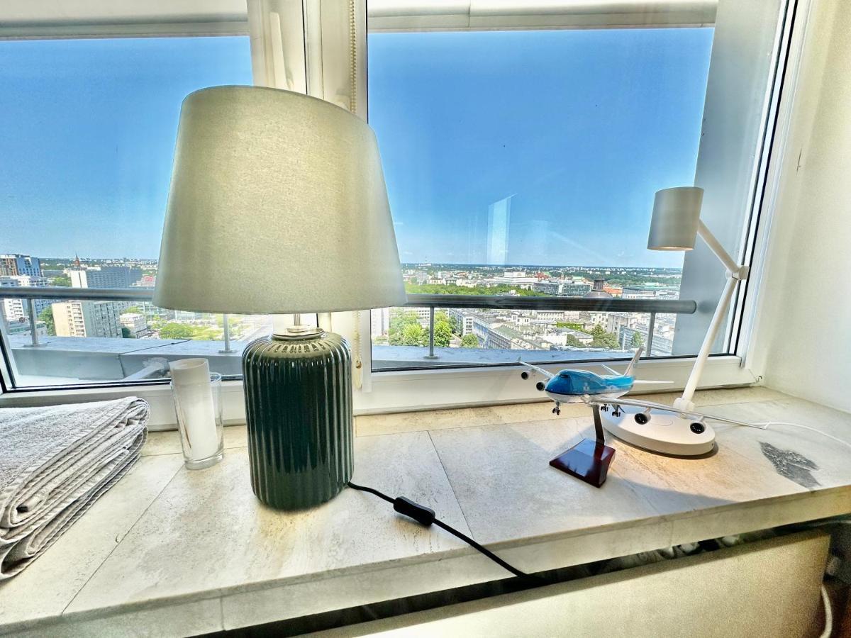 Sun Clima/Ac Metro X2 Fast Wifi 500 Mbs 70'Tv Netflix Appletv Hbo Lägenhet Warszawa Exteriör bild